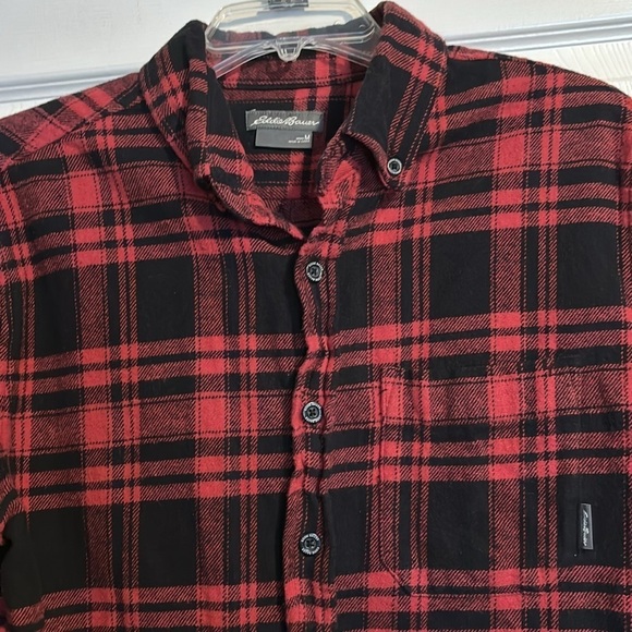 Eddie Bauer men’s red and black long sleeve flannel shirt size medium - Picture 2 of 7